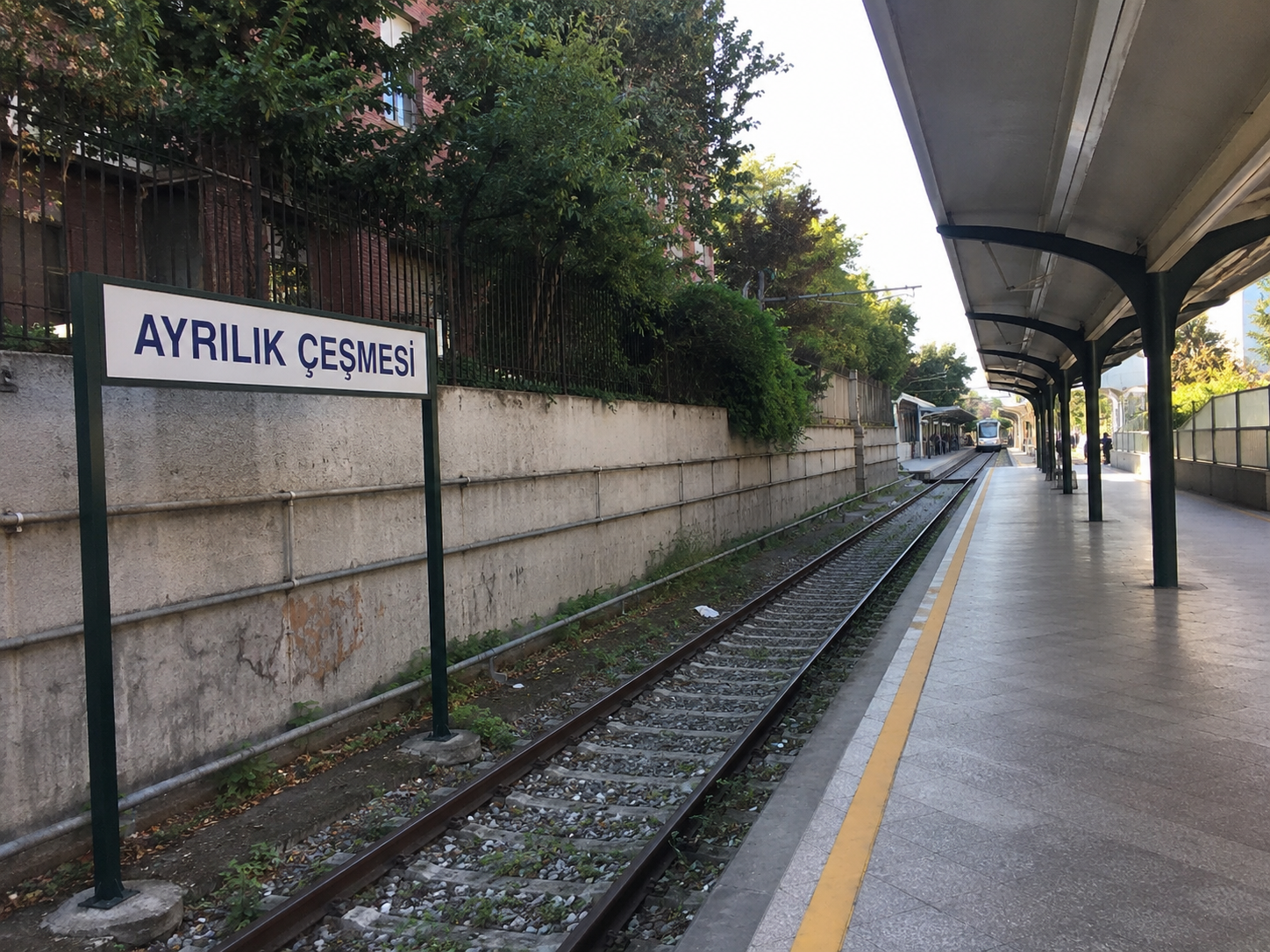 Ayrılık Çeşmesi istasyonu